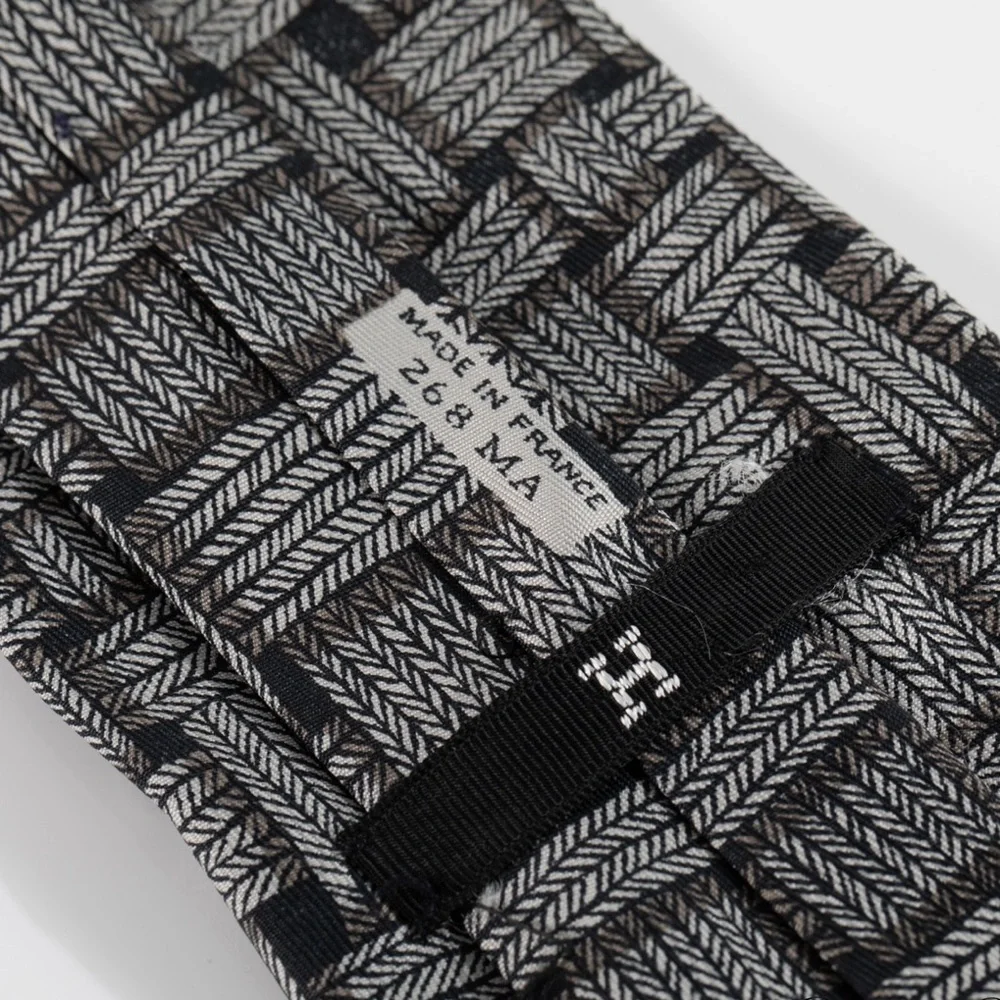 Authentic Hermes Men's Necktie Neck Tie w/ cool 3D basketweave pattern!